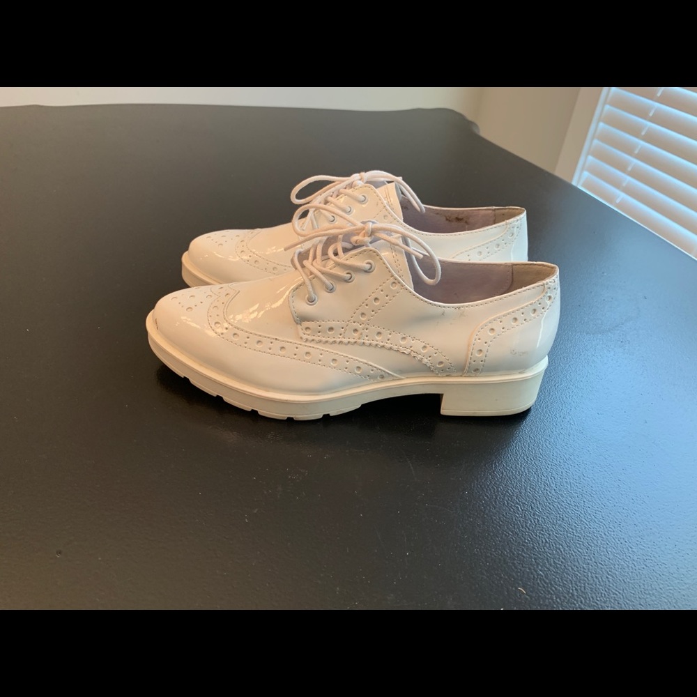 Steve Madden Patent Leather Oxfords